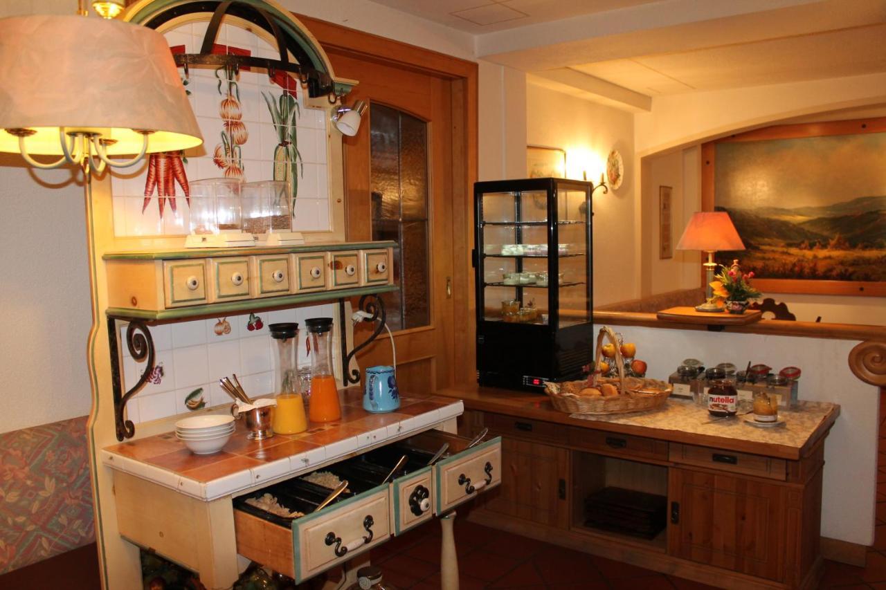 Landgasthof Hotel Zur Linde Im Taunus Gemünden Kültér fotó