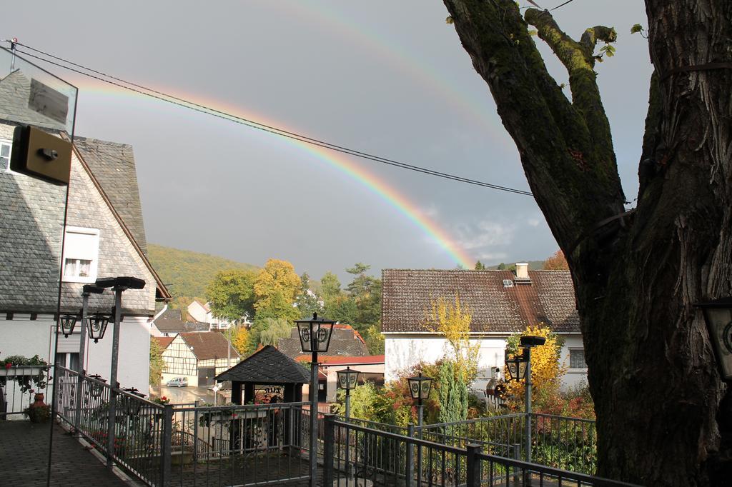 Landgasthof Hotel Zur Linde Im Taunus Gemünden Kültér fotó